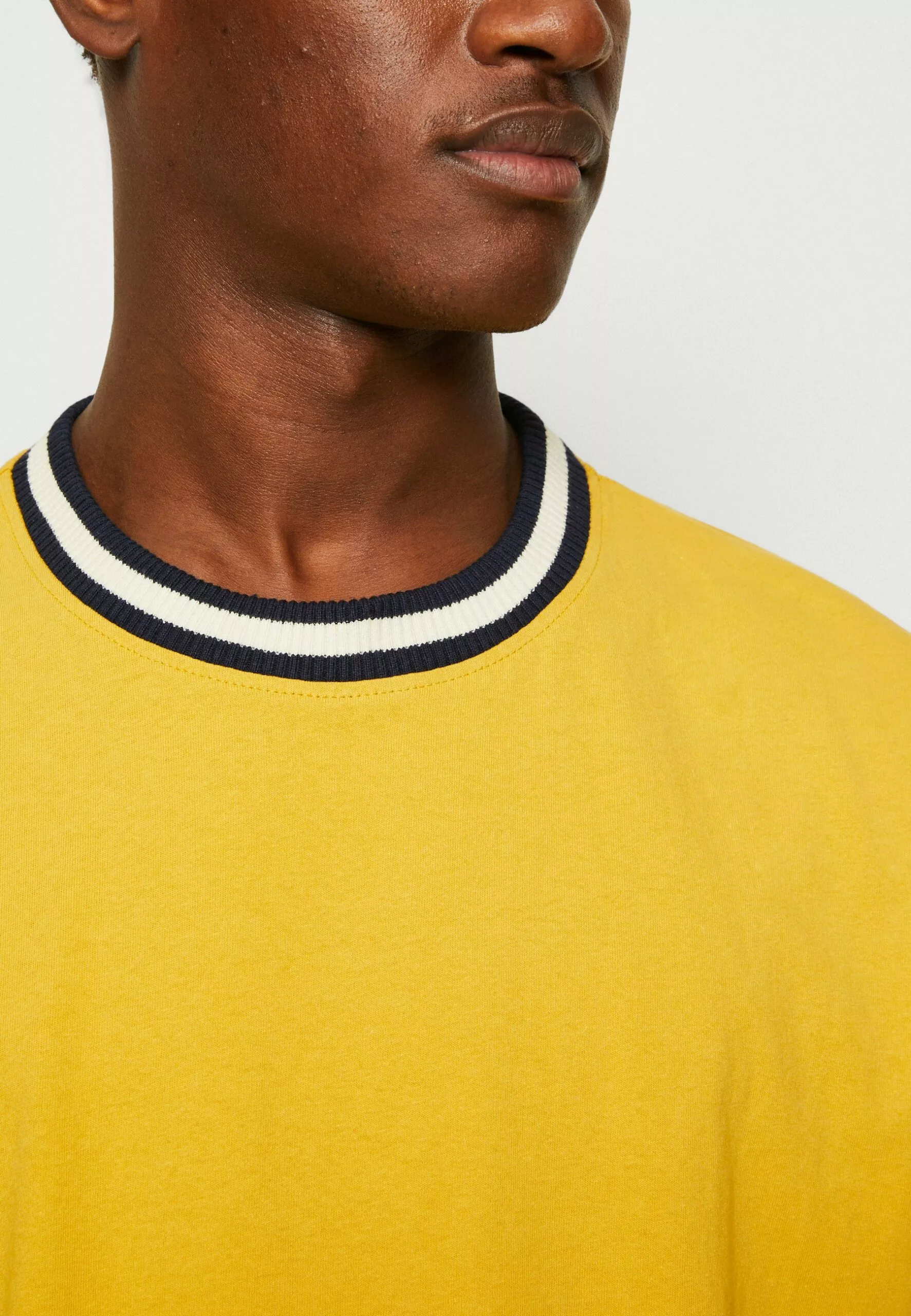 Redefined Rebel 221029 - T-Shirt Basic - Sauterne - Afbeelding 6