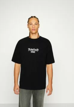 Redefined Rebel T-Shirt Print - Black