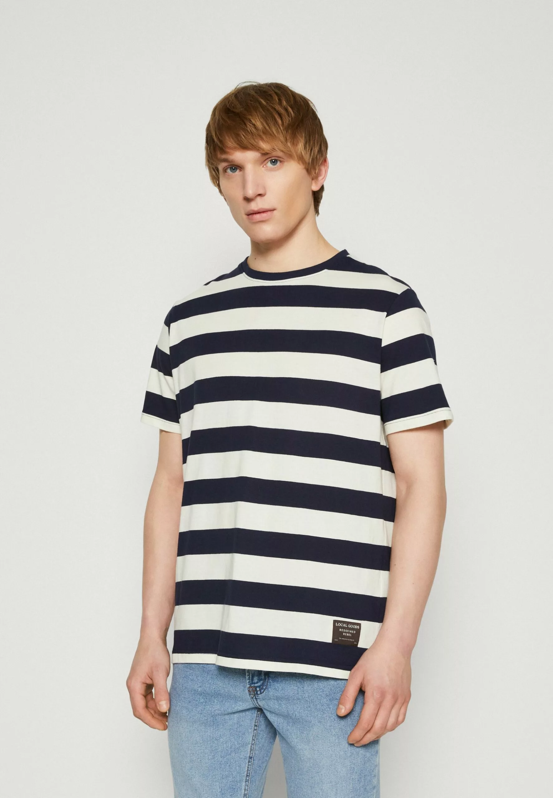 Redefined Rebel Julio Tee - T-Shirt Print - Navy