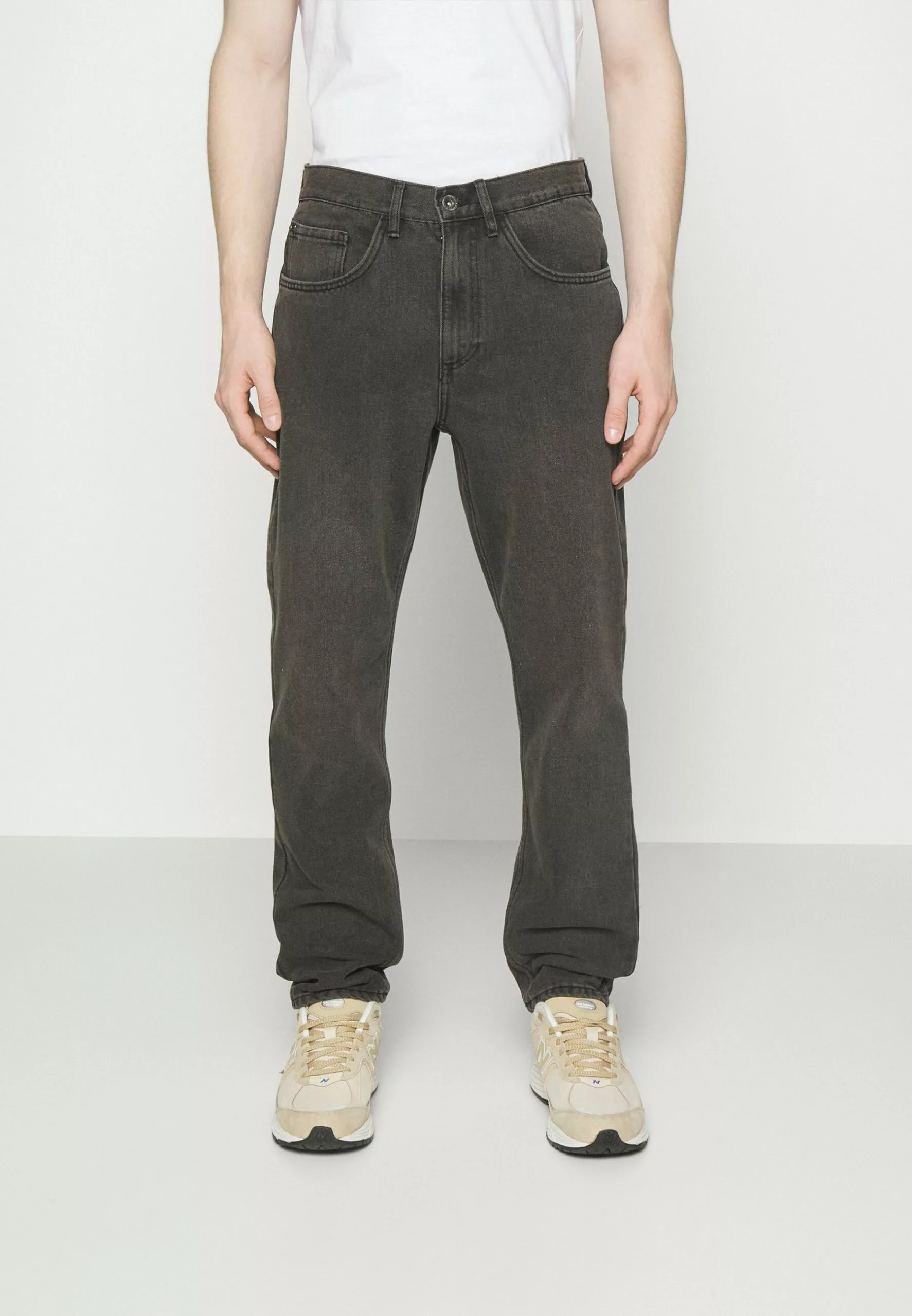 Redefined Rebel Manchester- Straight Leg Jeans - Black Grey