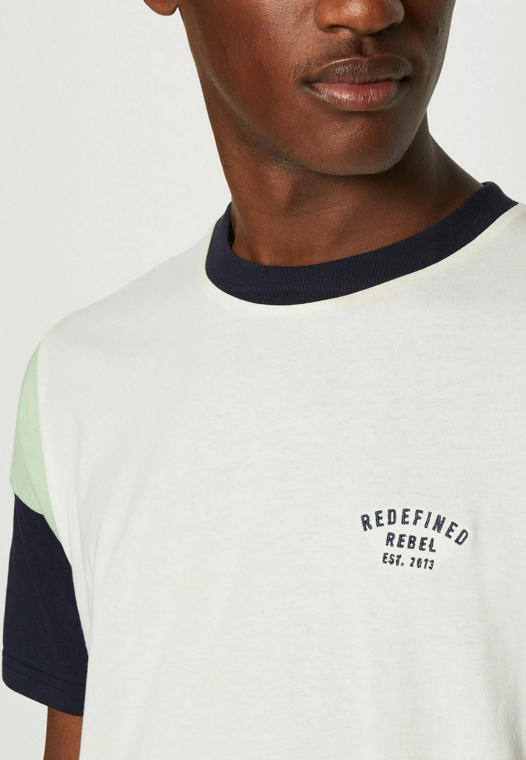 Redefined Rebel Garry Tee - T-Shirt Print - Pristine - Afbeelding 6